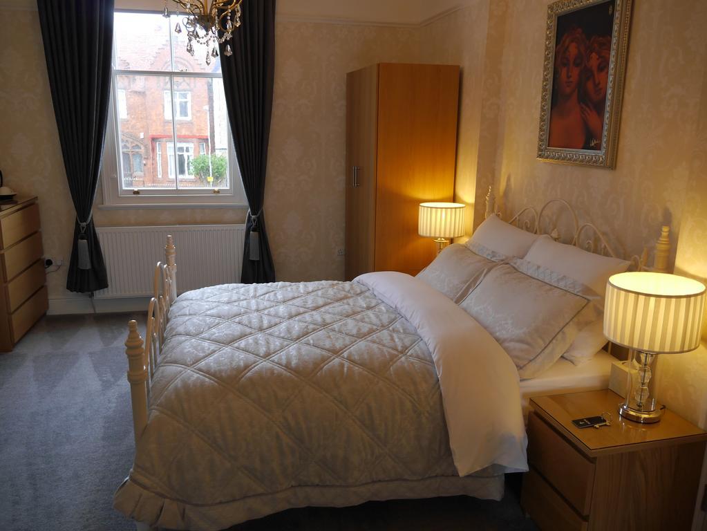 Haversham House - Adults Only Llandudno Rum bild